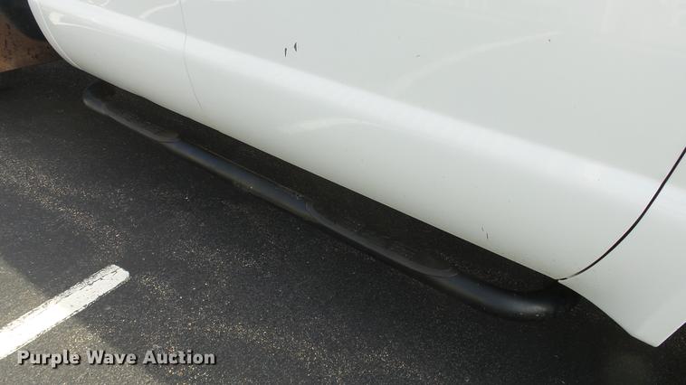 image for item DC0562 2009 Ford F350 Super Duty Crew Cab flatbed truck