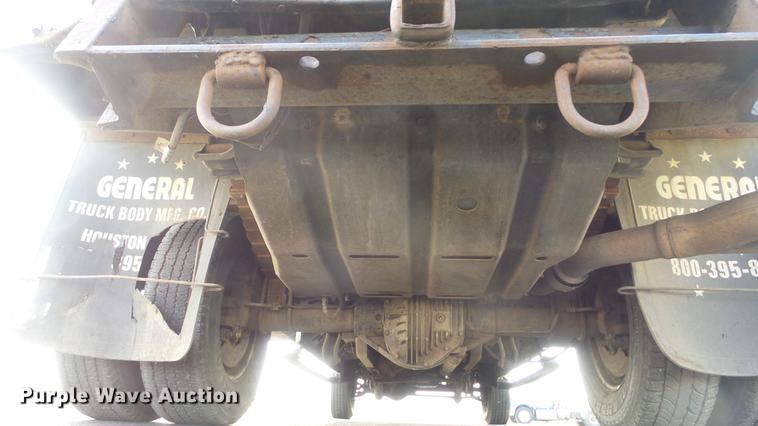 image for item DC0562 2009 Ford F350 Super Duty Crew Cab flatbed truck