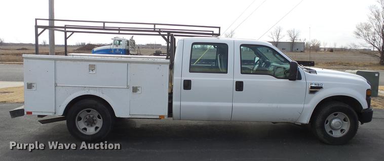 image for item DC0564 2008 Ford F350 Crew Cab utility bed pickup truck