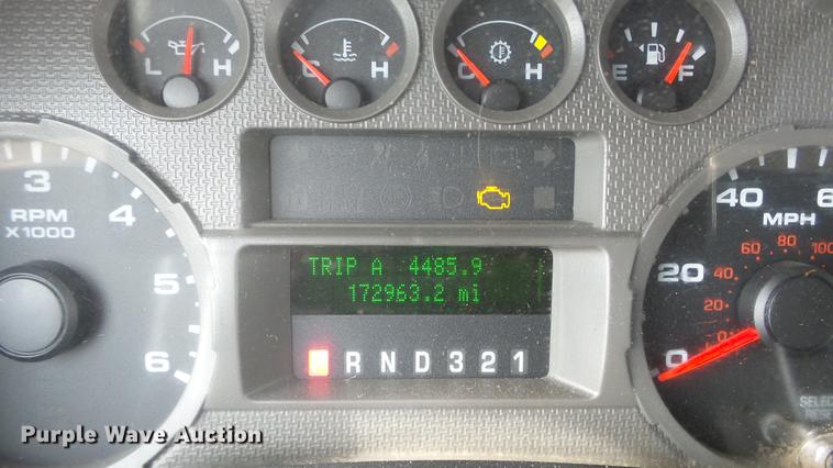 image for item DC0564 2008 Ford F350 Crew Cab utility bed pickup truck