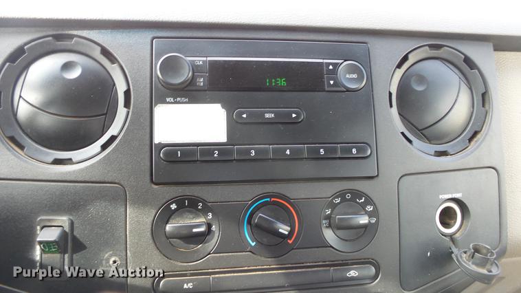 image for item DC0564 2008 Ford F350 Crew Cab utility bed pickup truck