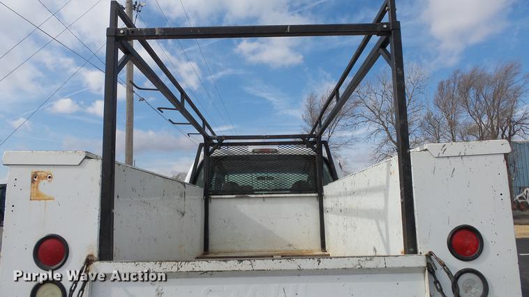 image for item DC0564 2008 Ford F350 Crew Cab utility bed pickup truck