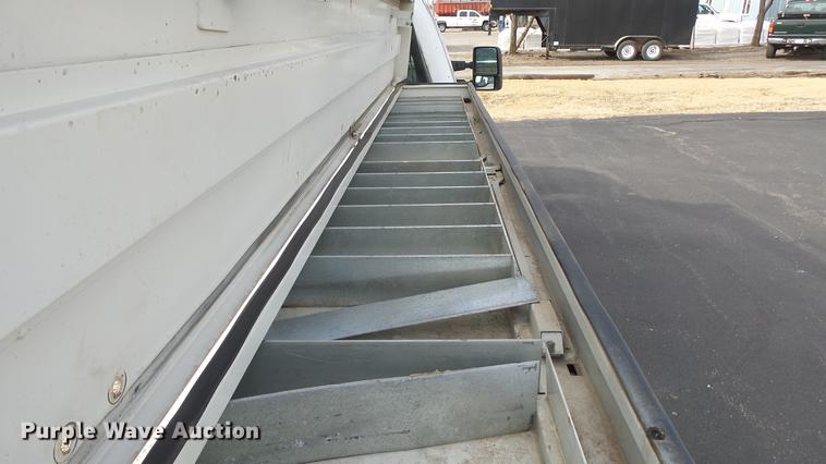 image for item DC0564 2008 Ford F350 Crew Cab utility bed pickup truck