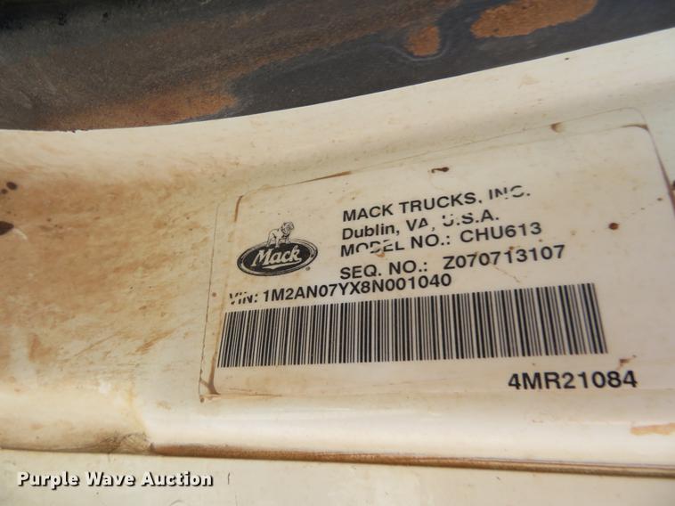 image for item DC0790 2008 Mack CHU613 semi truck