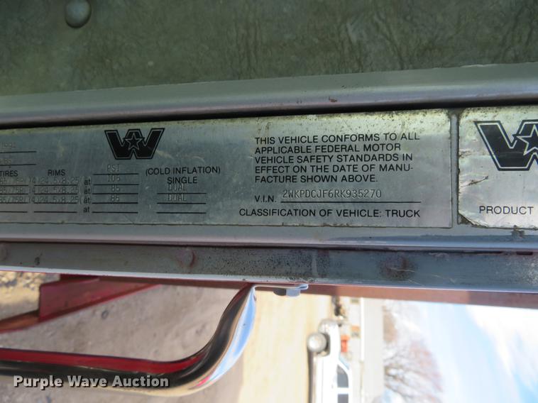 image for item DC0797 1994 Western Star 490 oil field truck