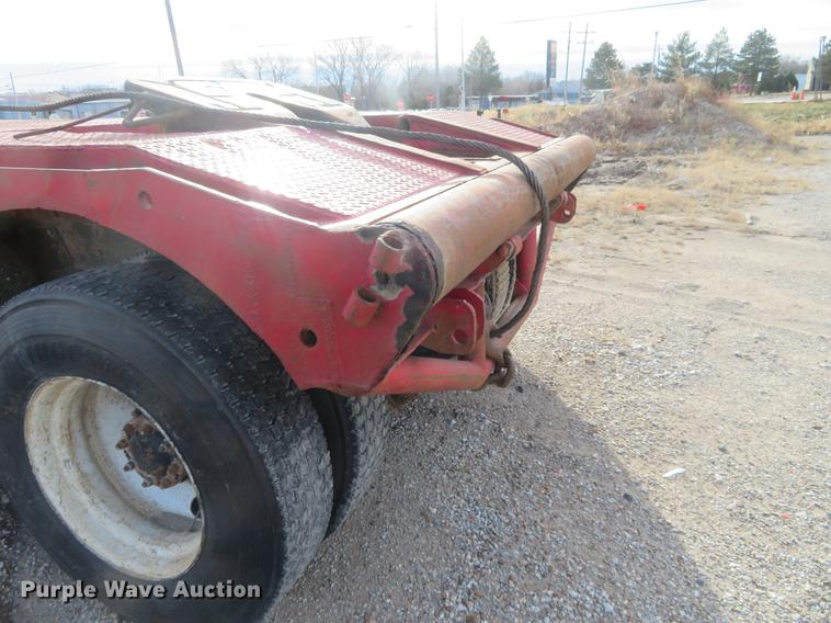 image for item DC0797 1994 Western Star 490 oil field truck