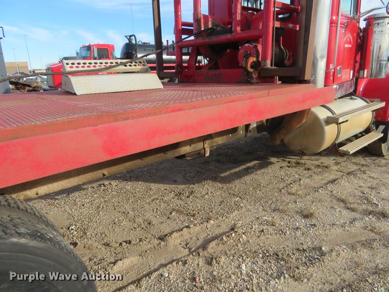 image for item DC0797 1994 Western Star 490 oil field truck