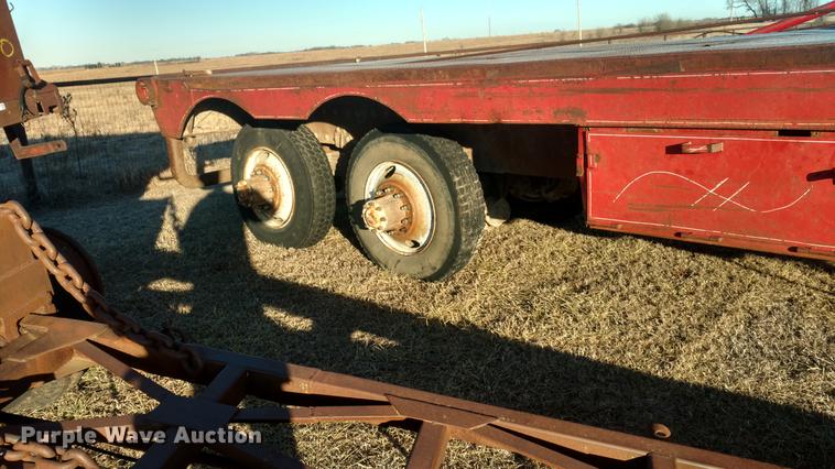 image for item DC0864 1978 International Paystar 5000 oilfield rig up truck