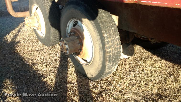 image for item DC0864 1978 International Paystar 5000 oilfield rig up truck