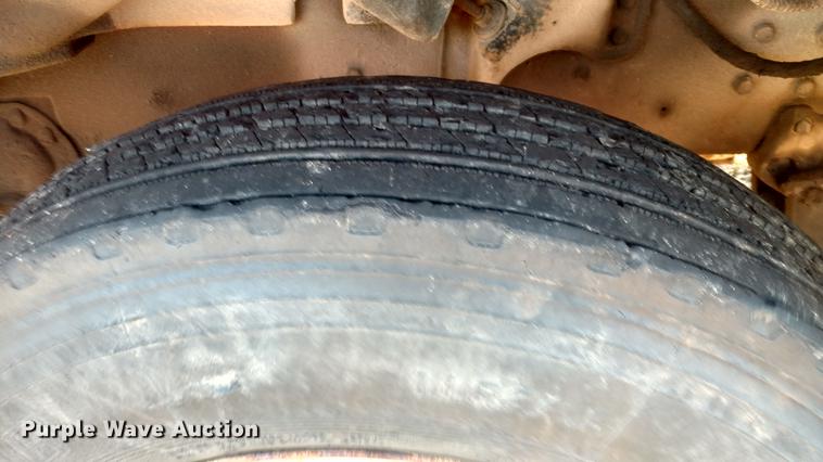 image for item DC0864 1978 International Paystar 5000 oilfield rig up truck