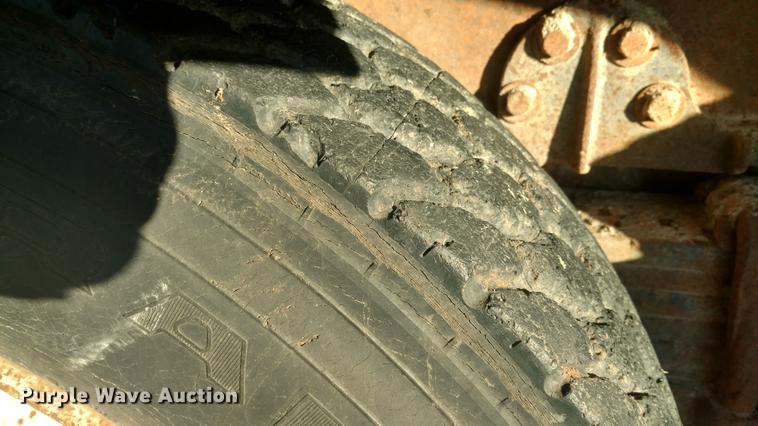 image for item DC0864 1978 International Paystar 5000 oilfield rig up truck