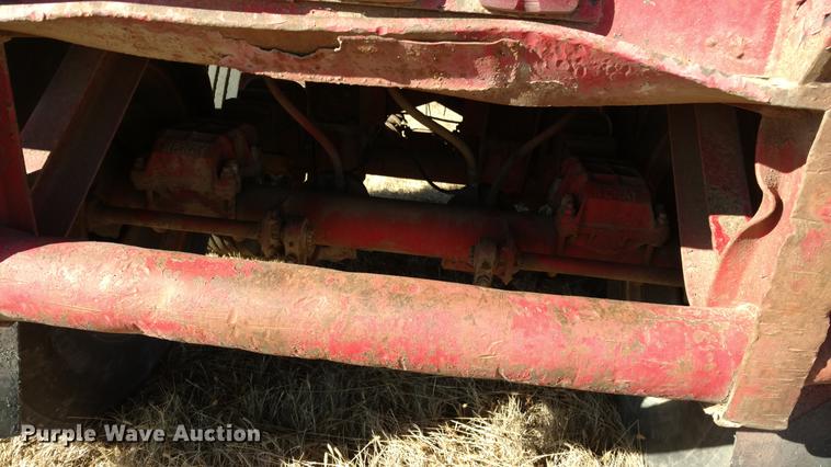 image for item DC0871 1981 Lufkin flatbed trailer