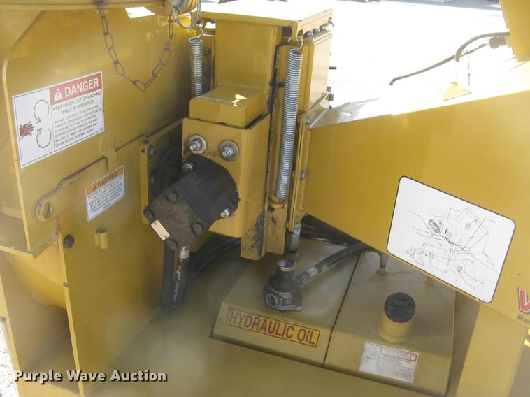 image for item DC2345 2010 Rayco RC6D chipper