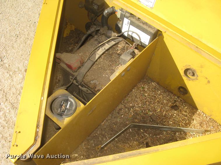 image for item DC2345 2010 Rayco RC6D chipper