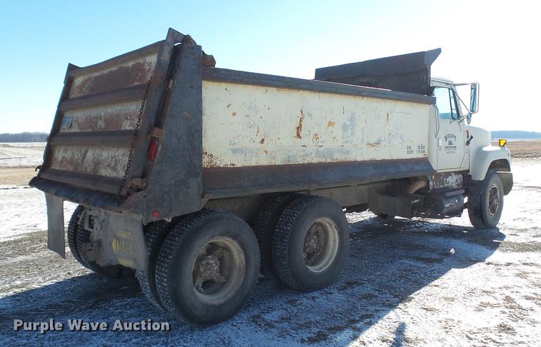 image for item DC5703 1992 International 2574 dump truck