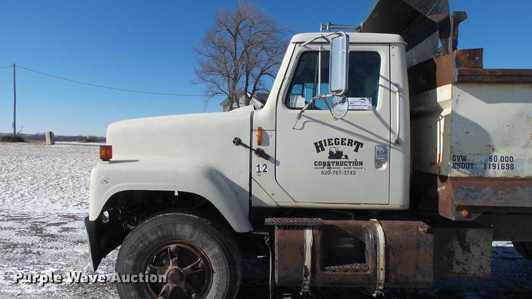image for item DC5703 1992 International 2574 dump truck
