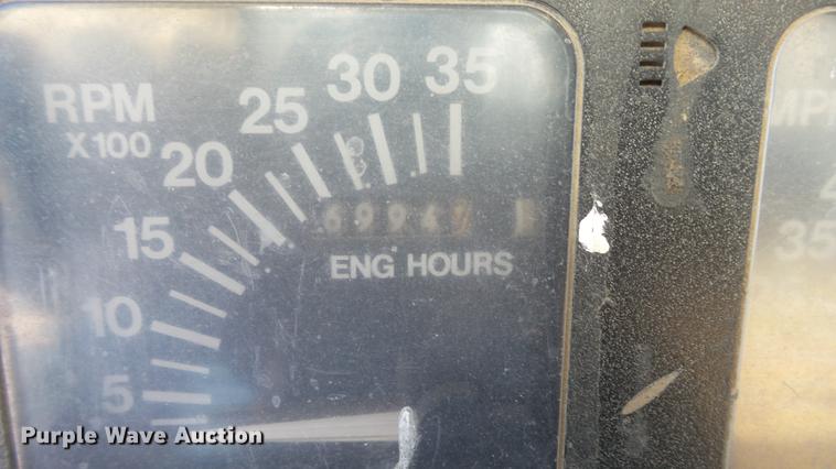 image for item DC5703 1992 International 2574 dump truck