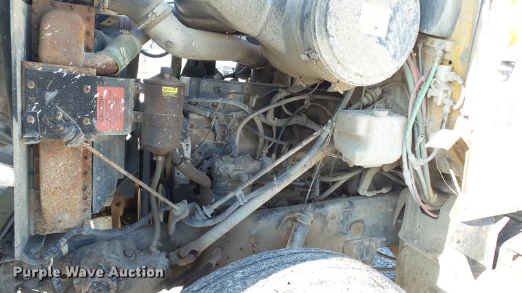 image for item DC5703 1992 International 2574 dump truck