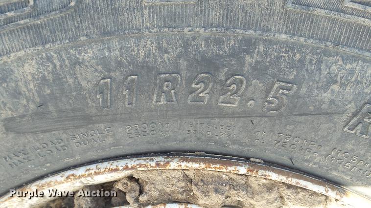 image for item DC5703 1992 International 2574 dump truck