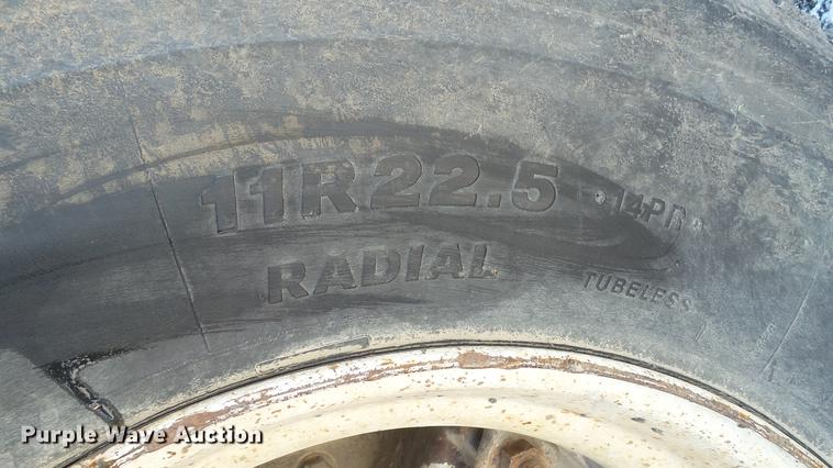 image for item DC5703 1992 International 2574 dump truck