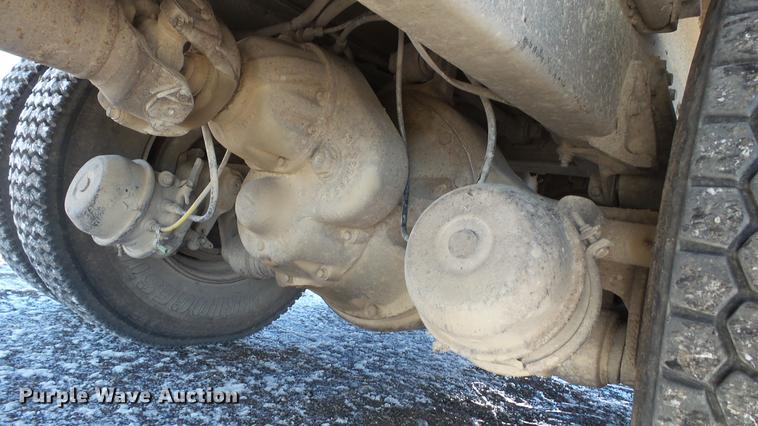 image for item DC5703 1992 International 2574 dump truck