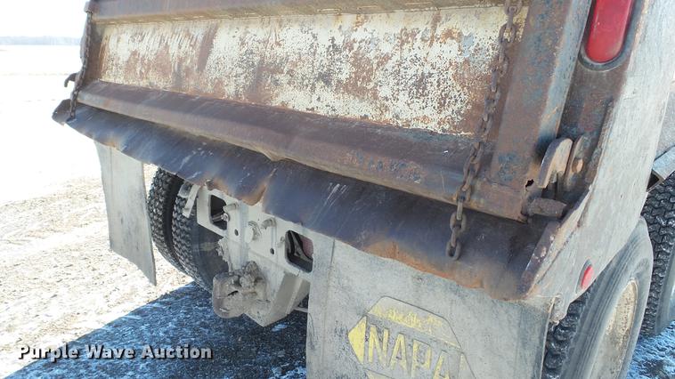 image for item DC5703 1992 International 2574 dump truck