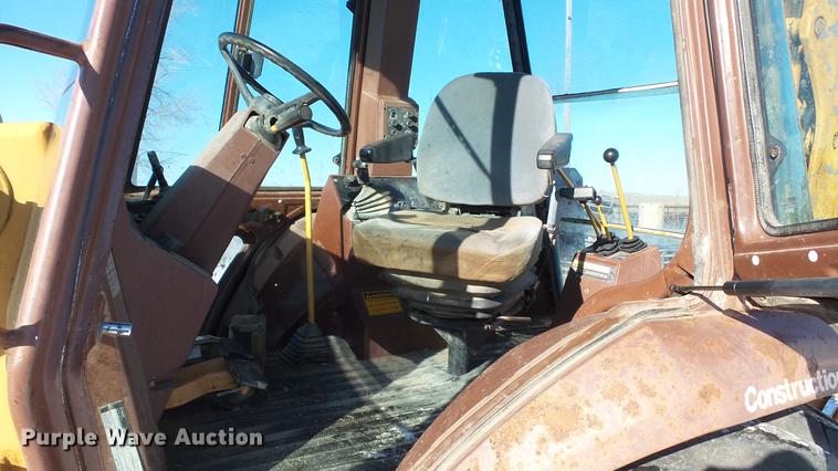 image for item DC5709 1993 Case 580 Super K backhoe