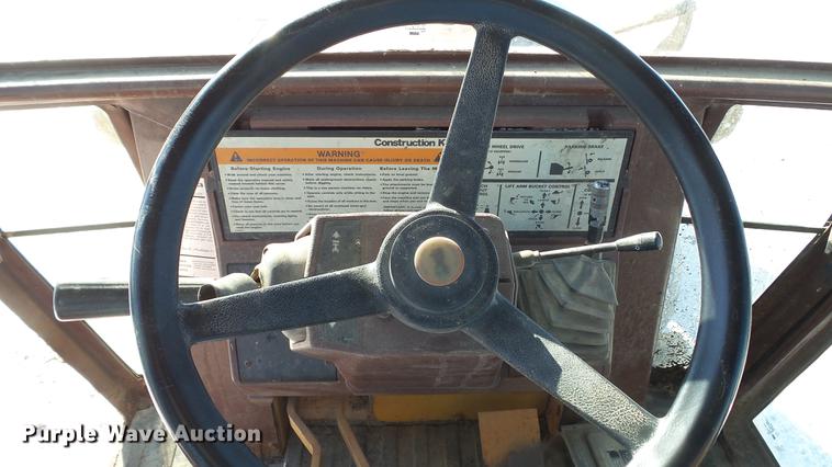 image for item DC5709 1993 Case 580 Super K backhoe