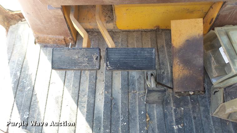 image for item DC5709 1993 Case 580 Super K backhoe