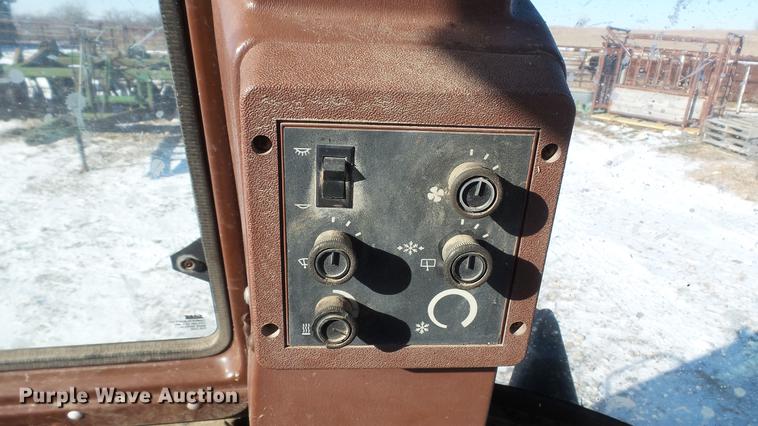 image for item DC5709 1993 Case 580 Super K backhoe