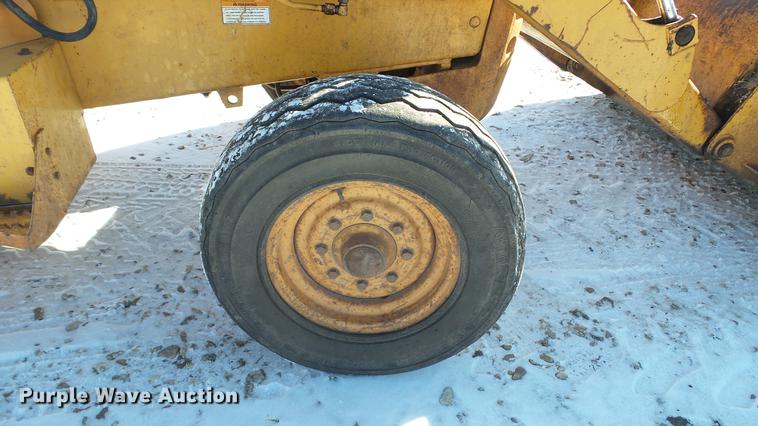 image for item DC5709 1993 Case 580 Super K backhoe