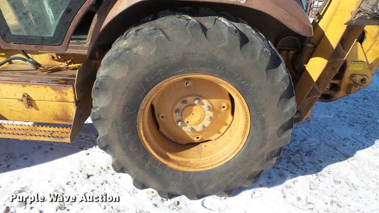 image for item DC5709 1993 Case 580 Super K backhoe