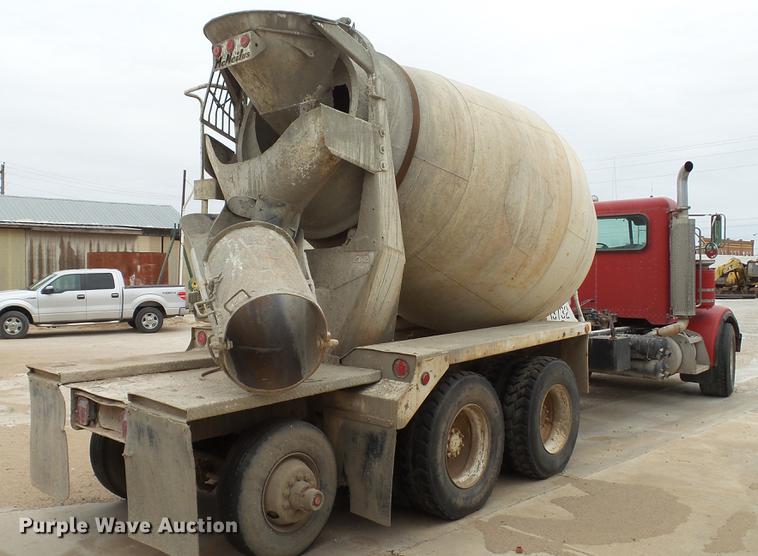 image for item DC5713 1999 Peterbilt 357 ready mix truck