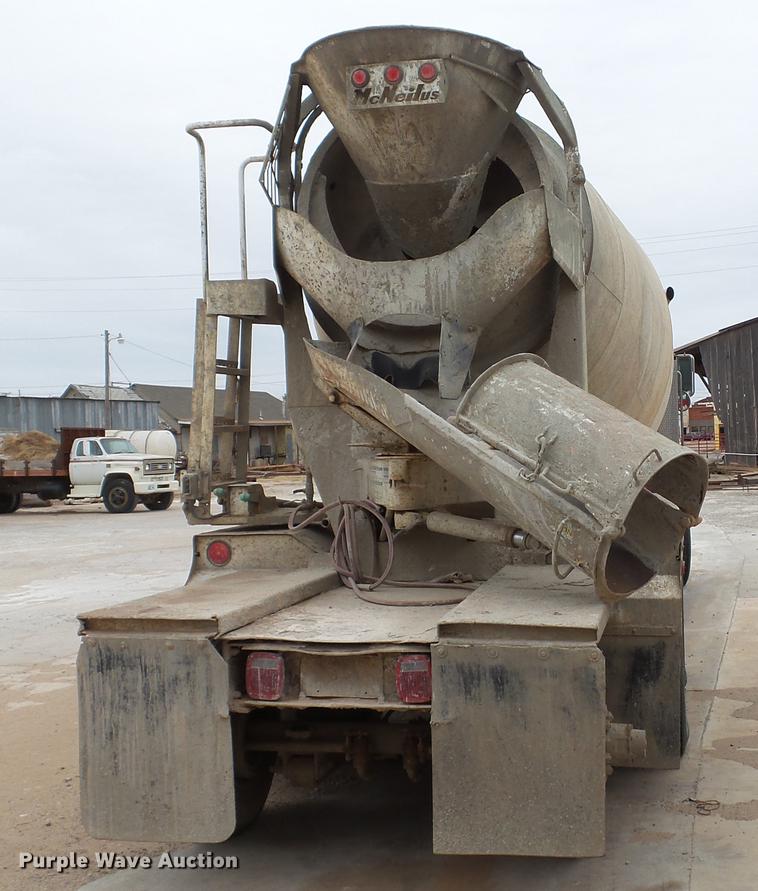 image for item DC5713 1999 Peterbilt 357 ready mix truck