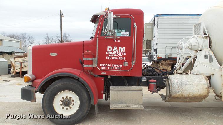 image for item DC5713 1999 Peterbilt 357 ready mix truck