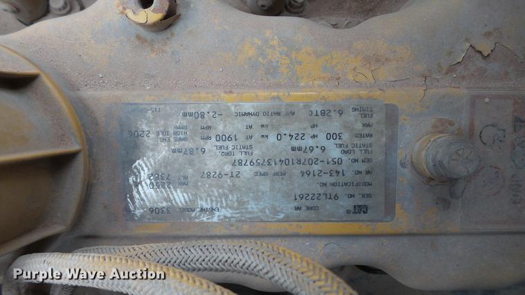 image for item DC5713 1999 Peterbilt 357 ready mix truck