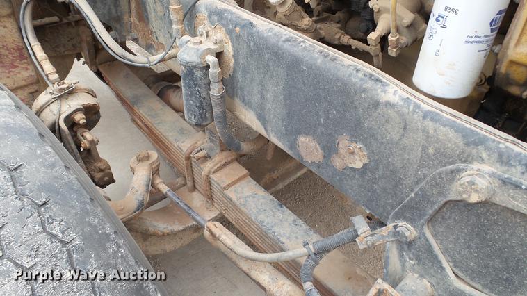 image for item DC5713 1999 Peterbilt 357 ready mix truck