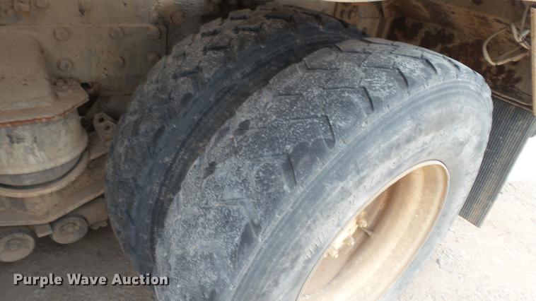 image for item DC5713 1999 Peterbilt 357 ready mix truck