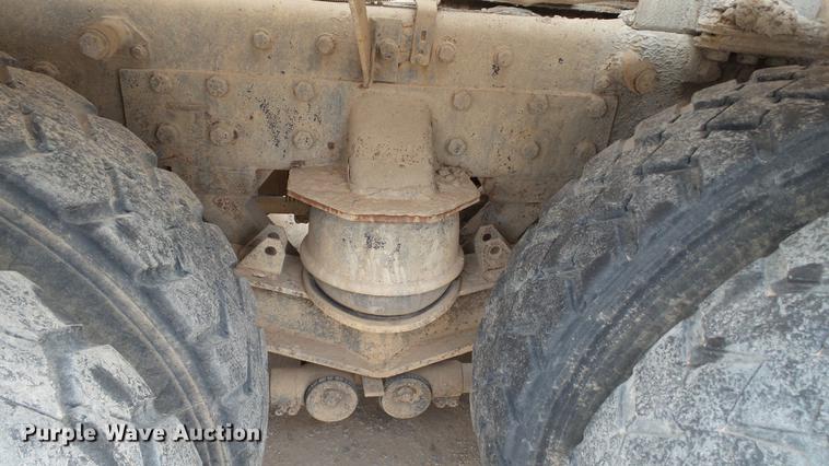 image for item DC5713 1999 Peterbilt 357 ready mix truck