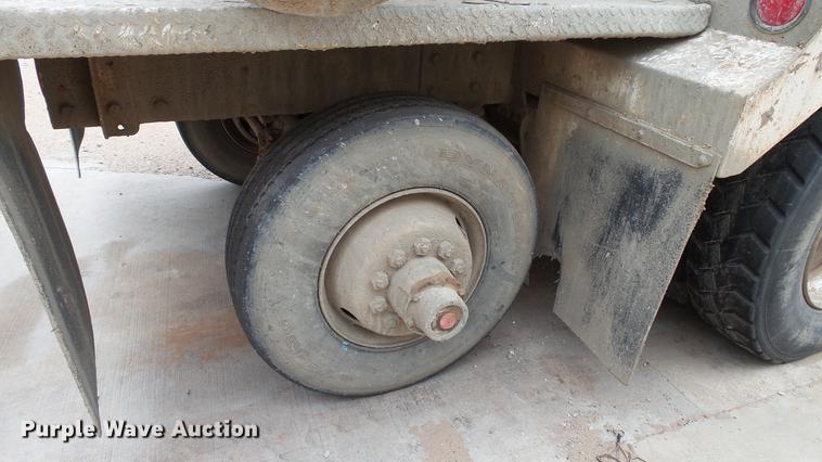 image for item DC5713 1999 Peterbilt 357 ready mix truck