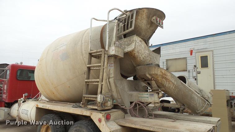 image for item DC5713 1999 Peterbilt 357 ready mix truck