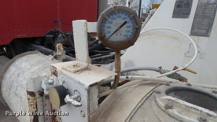 image for item DC5713 1999 Peterbilt 357 ready mix truck