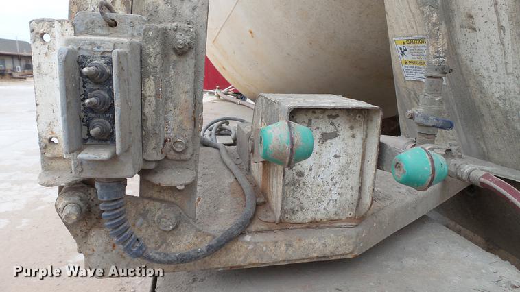 image for item DC5713 1999 Peterbilt 357 ready mix truck