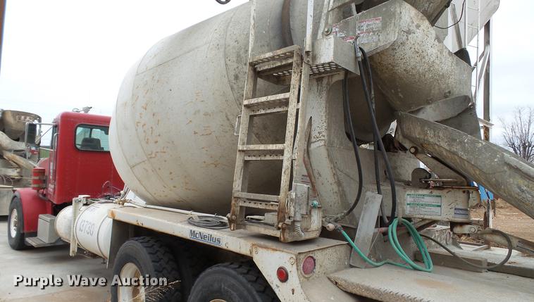 image for item DC5714 1999 Peterbilt 357 ready mix truck