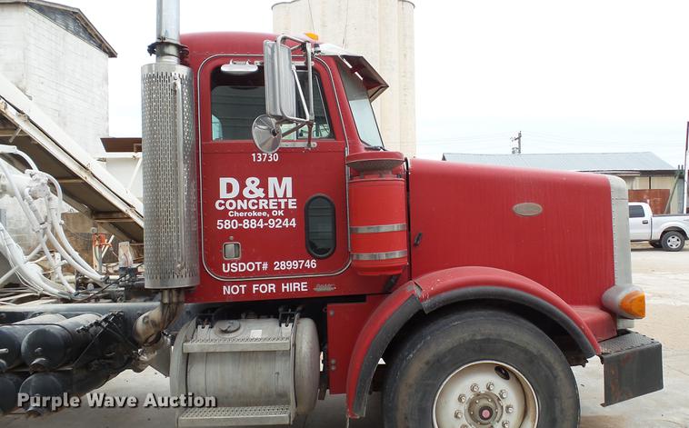 image for item DC5714 1999 Peterbilt 357 ready mix truck