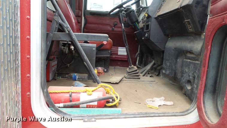 image for item DC5714 1999 Peterbilt 357 ready mix truck