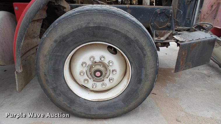 image for item DC5714 1999 Peterbilt 357 ready mix truck