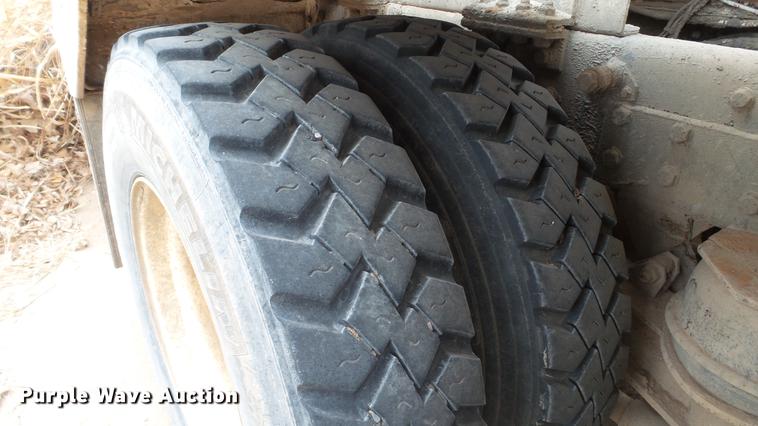 image for item DC5714 1999 Peterbilt 357 ready mix truck