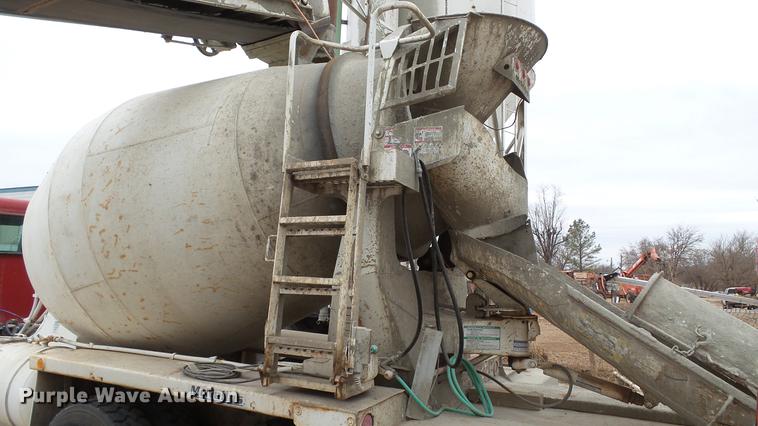 image for item DC5714 1999 Peterbilt 357 ready mix truck