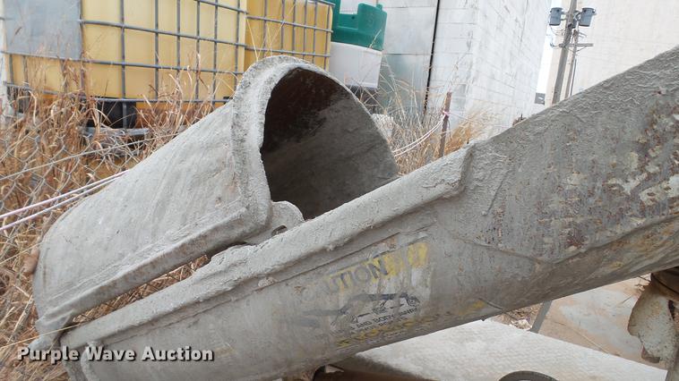 image for item DC5714 1999 Peterbilt 357 ready mix truck